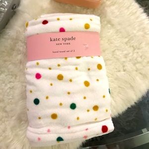 Kate spade Holliday candy Dots towel set